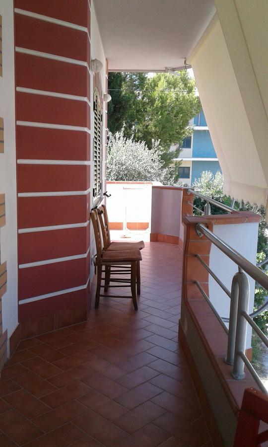 Villa Elvis Guesthouse Orikum Exterior foto